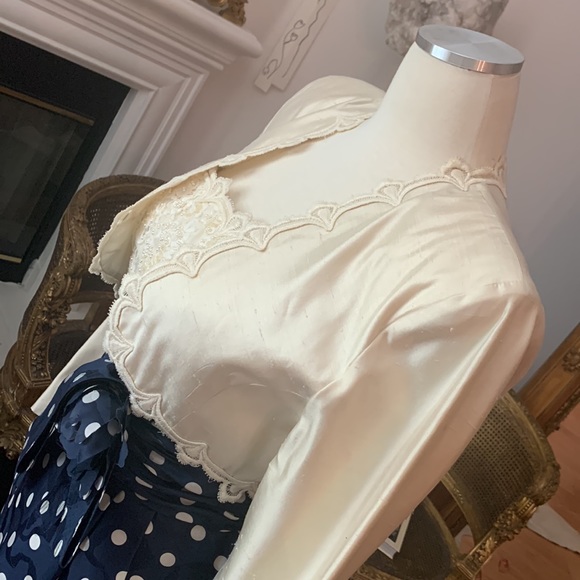 🍃Dentelle Lace, Pearls, Silk, Polkadots, Magnolia - Picture 12 of 13